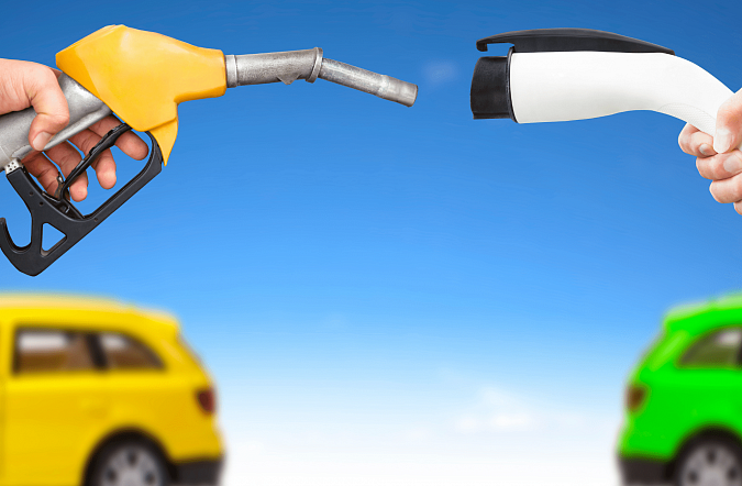 Электромобиль или авто на бензине: какой выбрать в 2023 году?